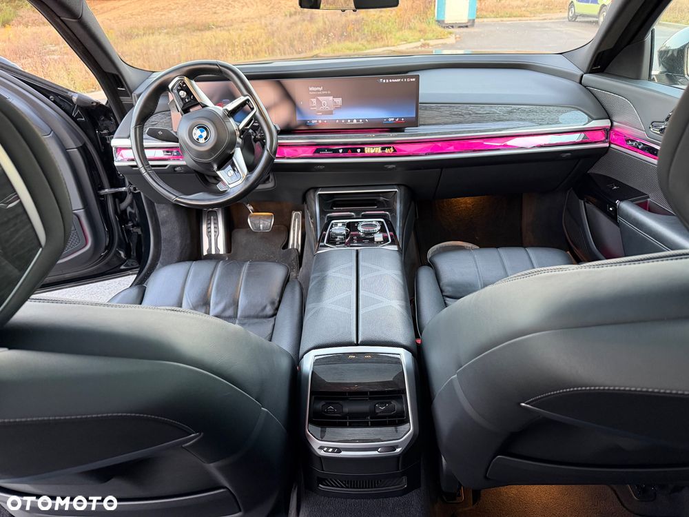 BMW Seria 7 - 10