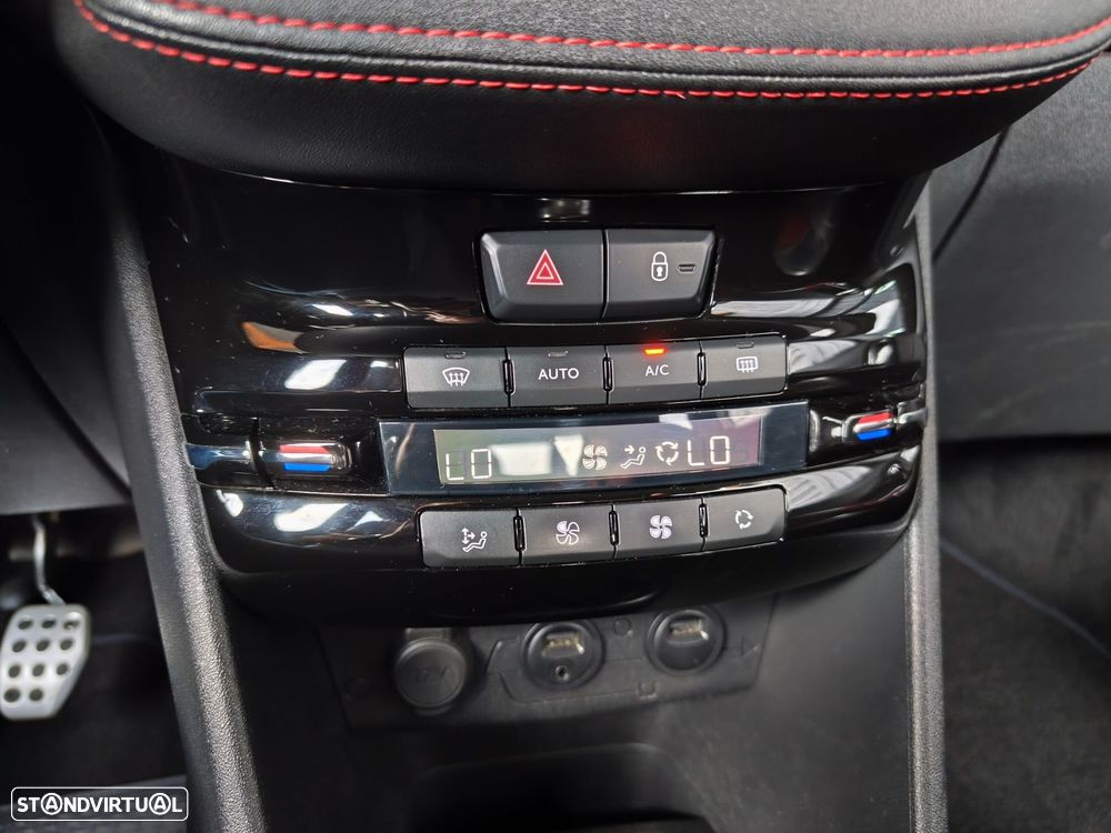 Peugeot 208 1.6 THP GTi - 20
