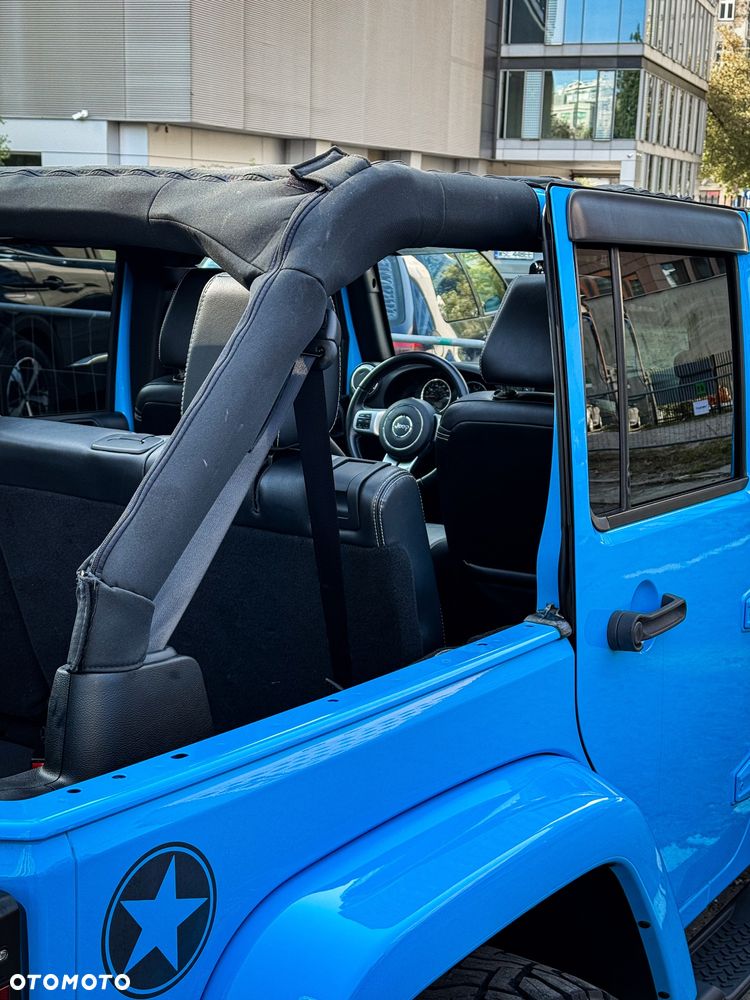 Jeep Wrangler Unlimited 3.6 Automatik Sahara - 14