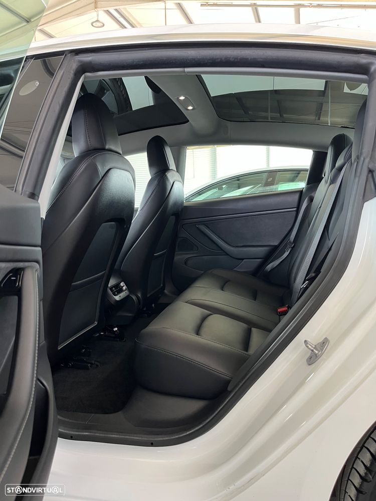 Tesla Model 3 Standard Range Plus RWD - 5