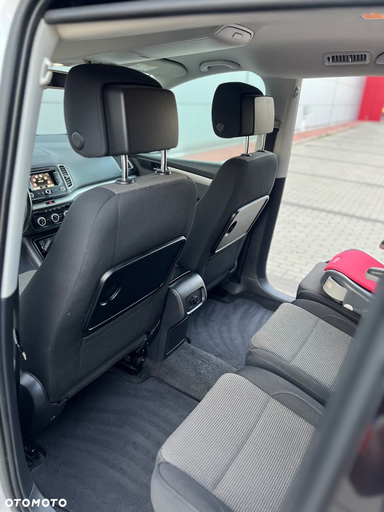 Volkswagen Sharan - 15