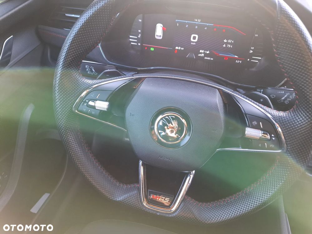 Skoda Octavia 2.0 TDI DSG RS - 18