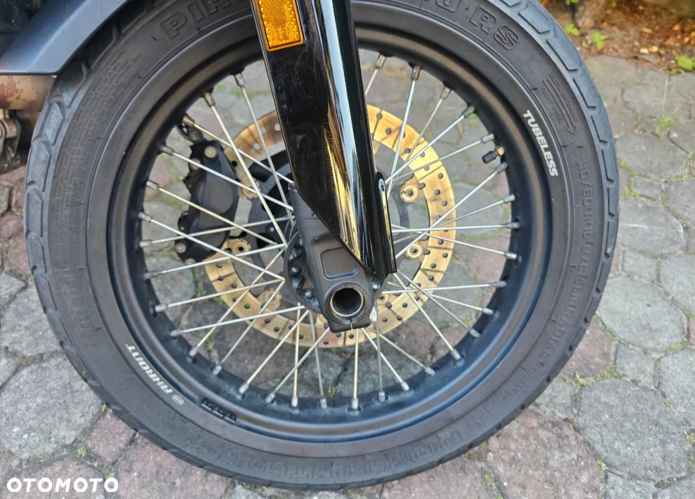 Husqvarna Svartpilen - 7