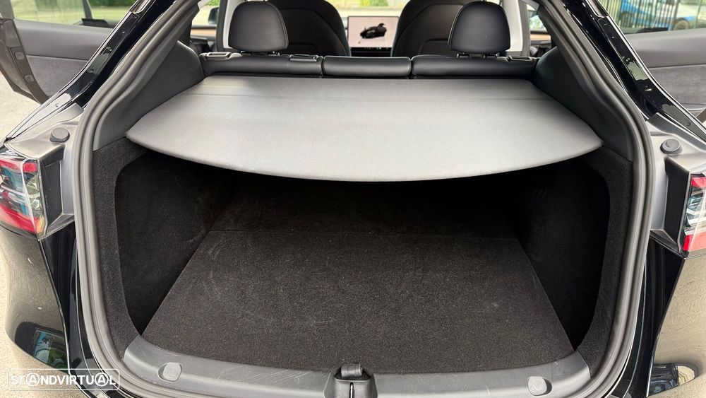 Tesla Model Y Performance Dual Motor AWD - 22