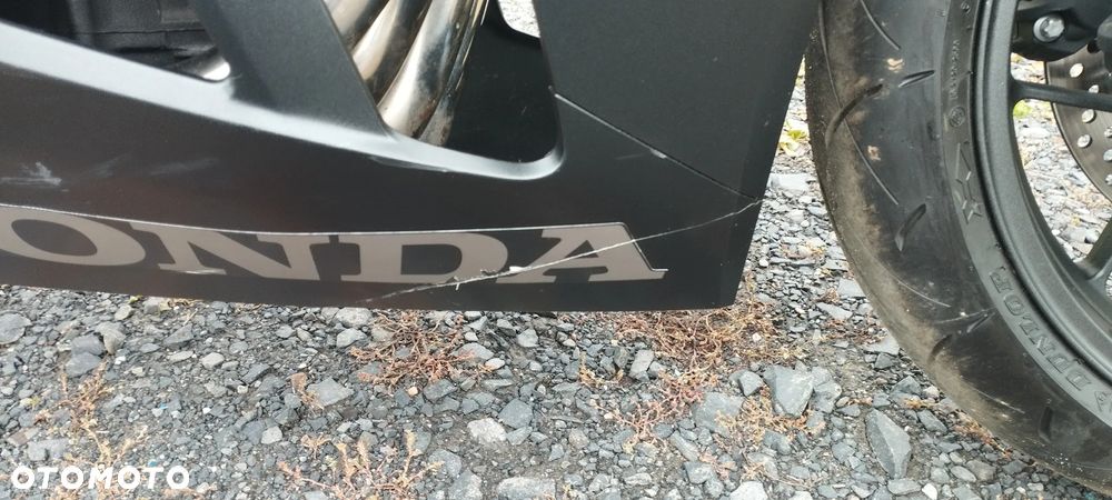 Honda CBR - 7
