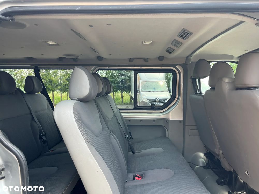 Opel Vivaro Long 9 Miejscowy - 11