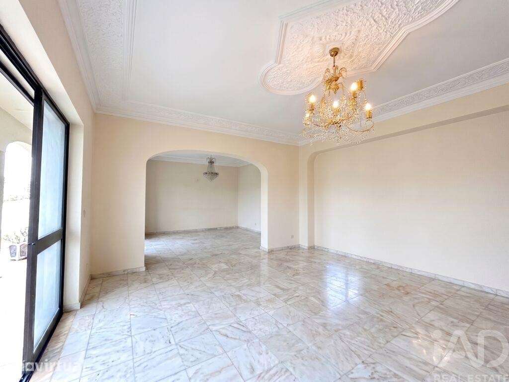 Moradia isolada T4 em Loulé (São Clemente) de 390 m2 - Grande imagem: 2/34