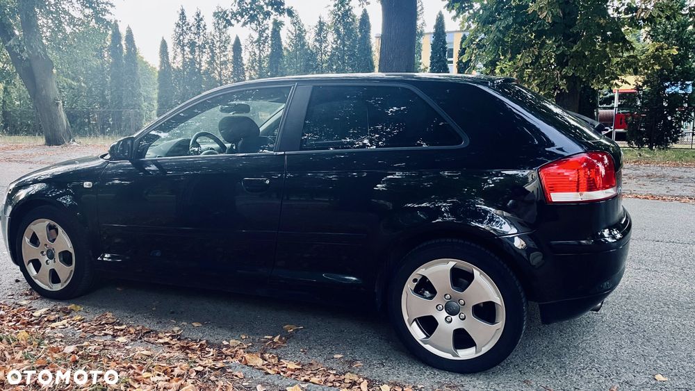 Audi A3 3-drzwiowe 2.0 TDI DPF Ambition - 4