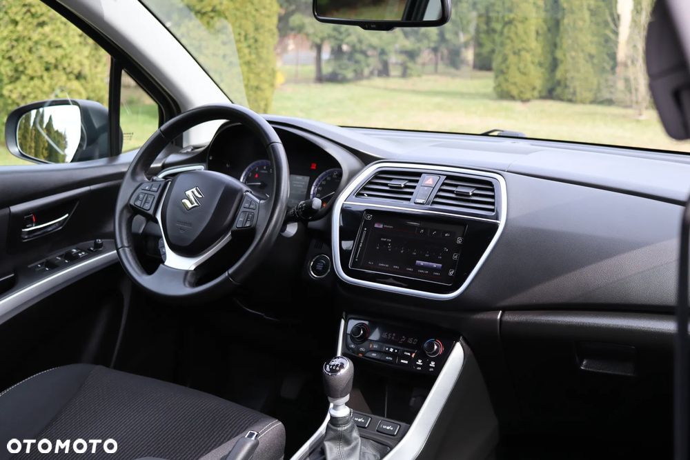 Suzuki SX4 S-Cross 1.4 Boosterjet Allgrip Comfort+ - 24