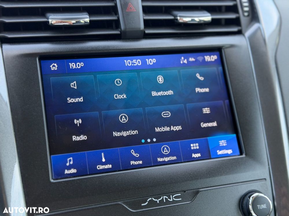 Ford Mondeo 2.0 HEV Titanium - 25