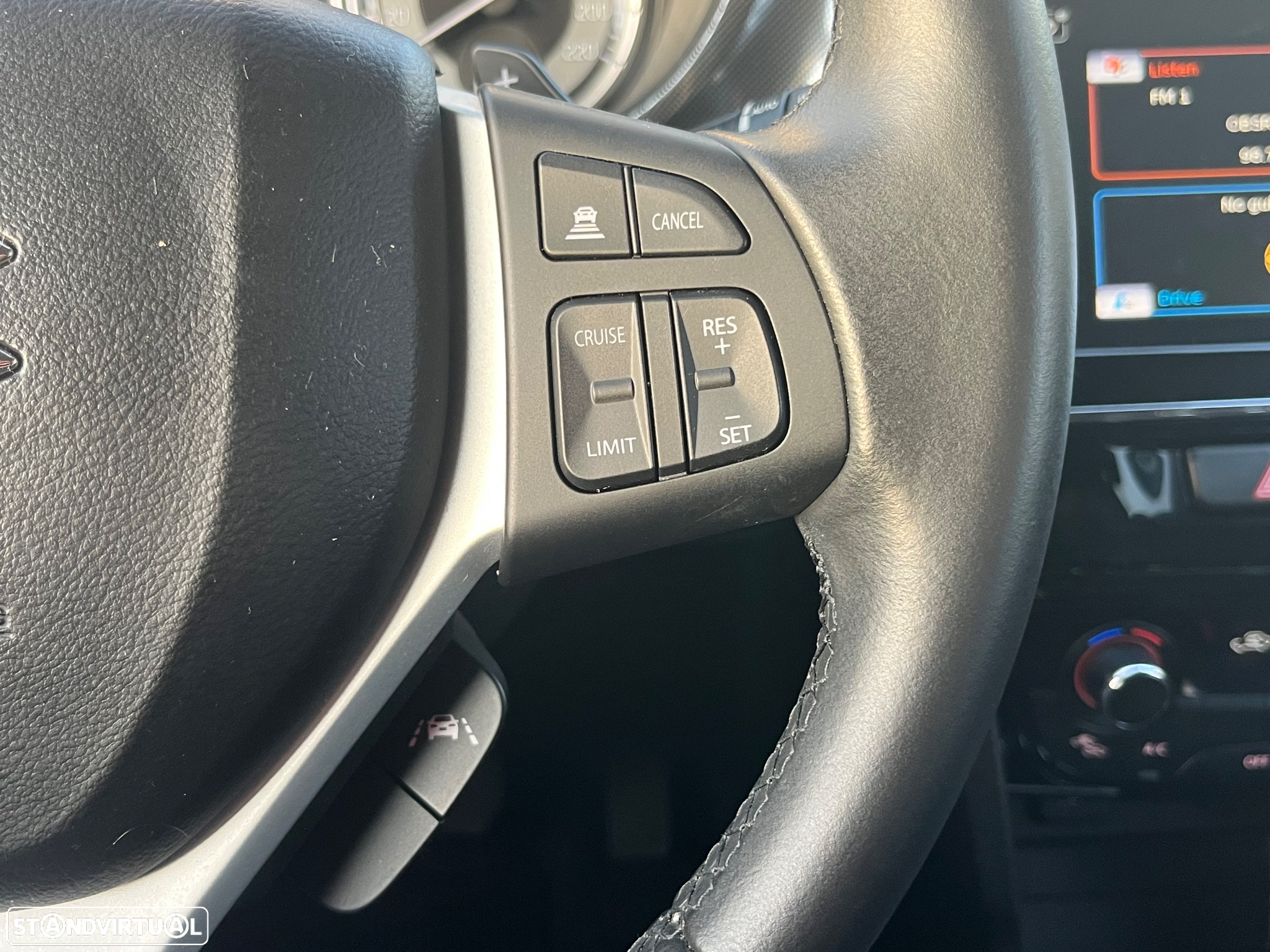Suzuki Vitara 1.5L AGS GLX Strong Hybrid - 12