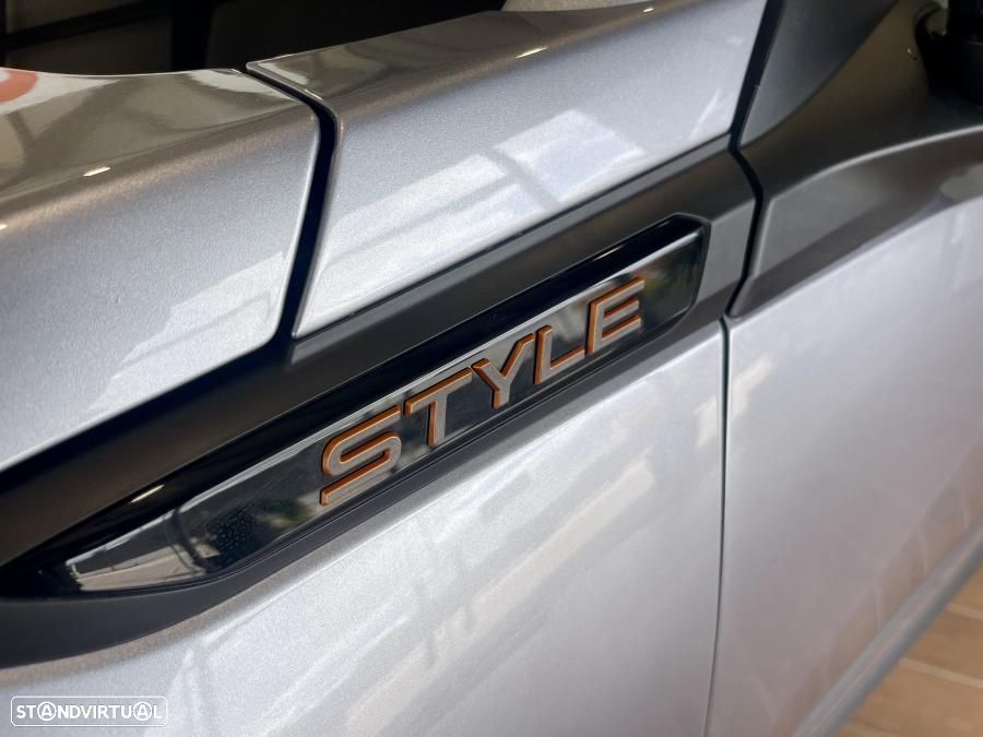 Peugeot 2008 1.2 PureTech Style - 8