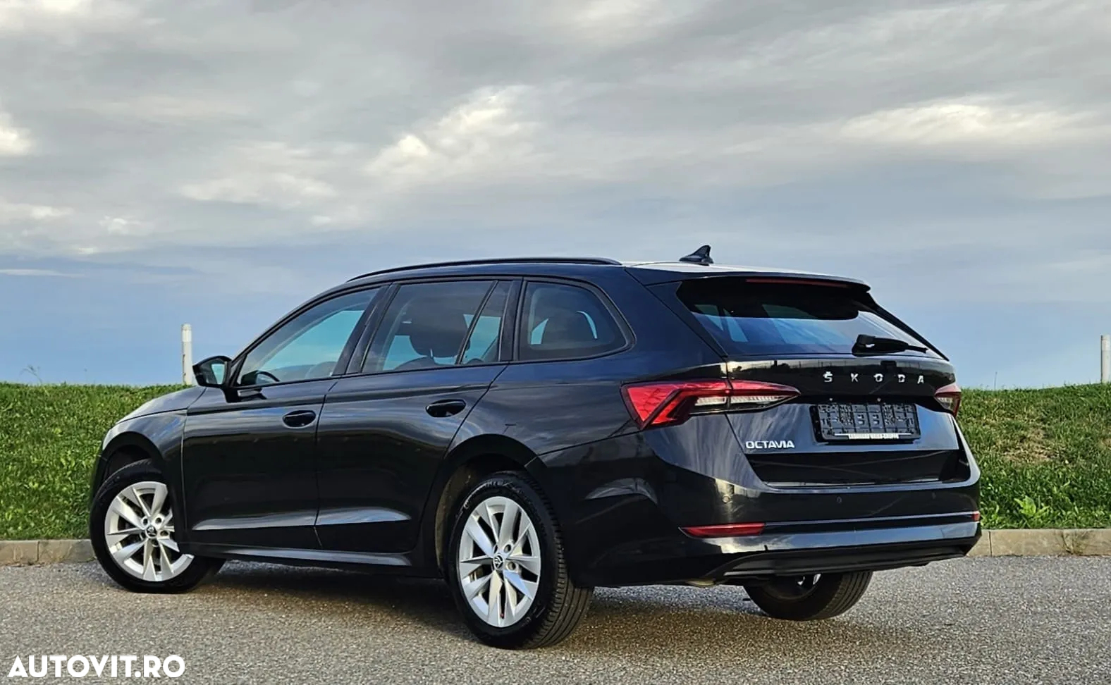 Skoda Octavia 2.0 TDI Style - 15
