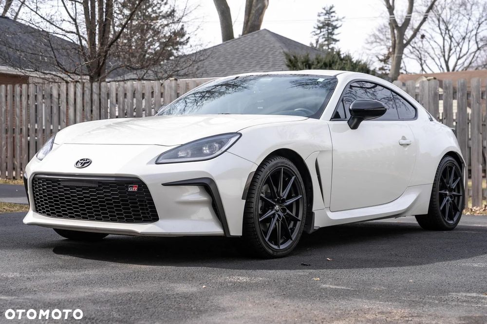 Toyota GR86 2.4 Dynamic - 3