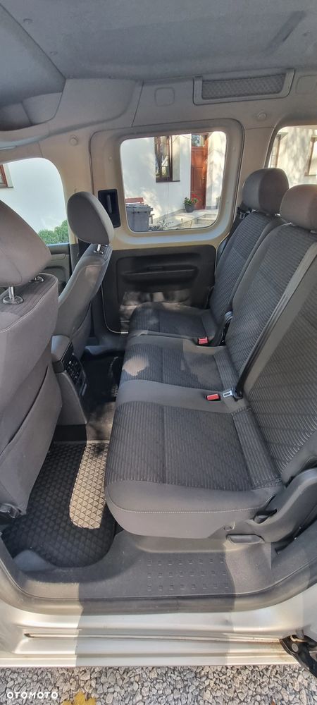 Volkswagen Caddy 2.0 TDI Comfortline - 9