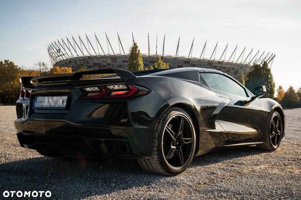 Chevrolet Corvette - 4