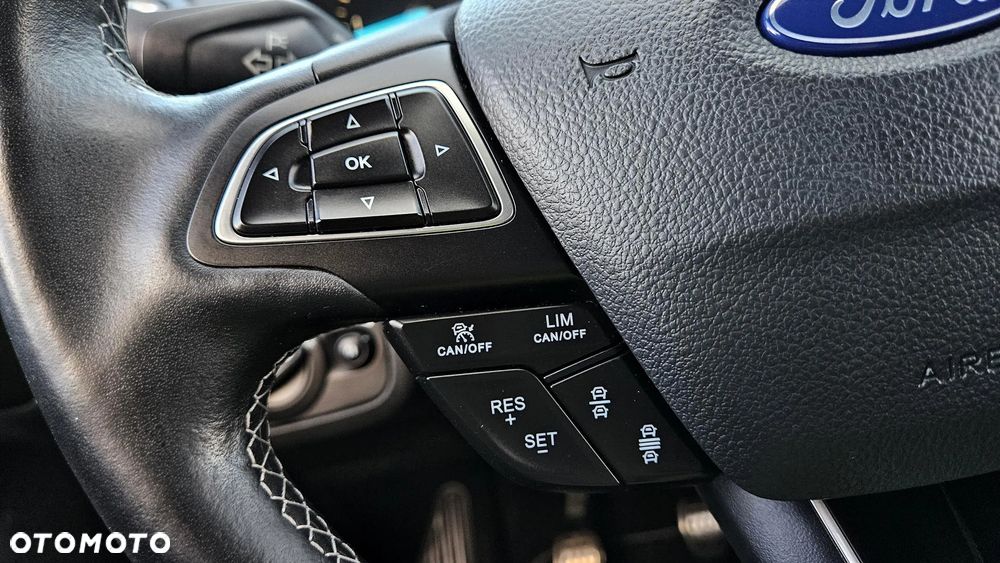 Ford Kuga 2.0 TDCi 4x4 ST-Line - 33