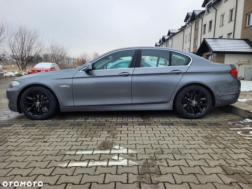 BMW Seria 5 523i - 20