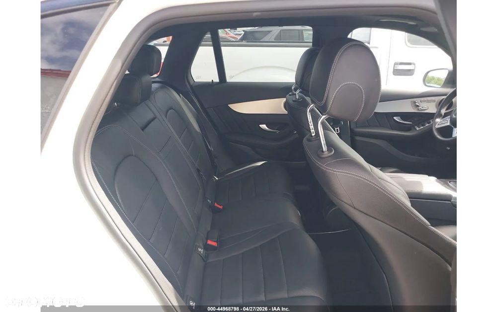 Mercedes-Benz GLC 300 4Matic 9G-TRONIC - 11