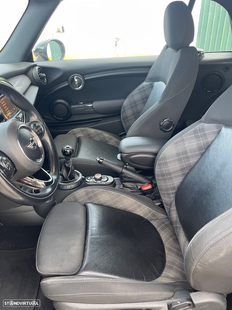 MINI Cabrio Cooper D - 16