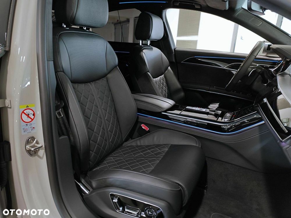 Audi S8 - 31