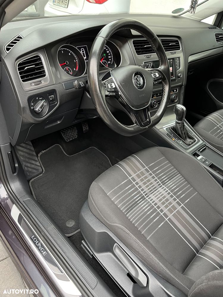 Volkswagen Golf - 15