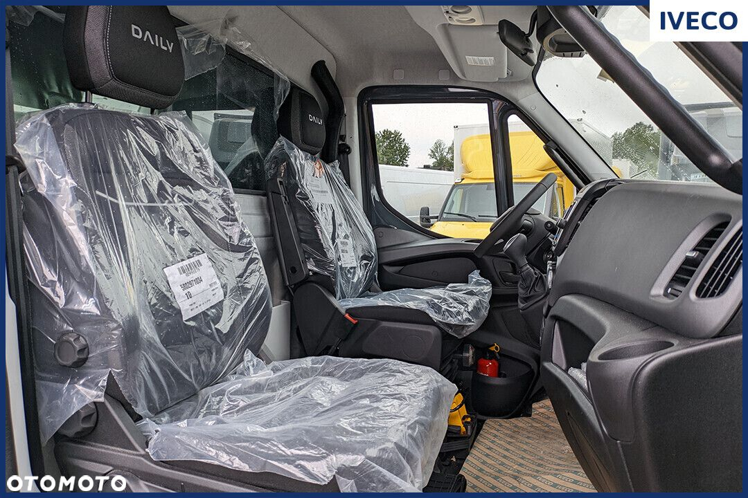 Iveco Daily 70C18 Zabudowa 15EP 180KM - 15