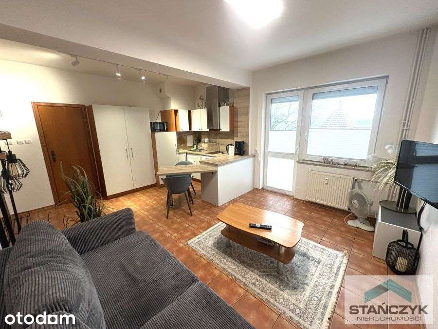 Słoneczny Apartament 25 m2 - Duży balkon - Blisko