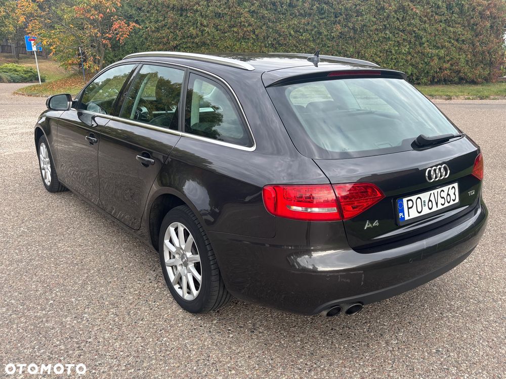 Audi A4 2011 photo 5