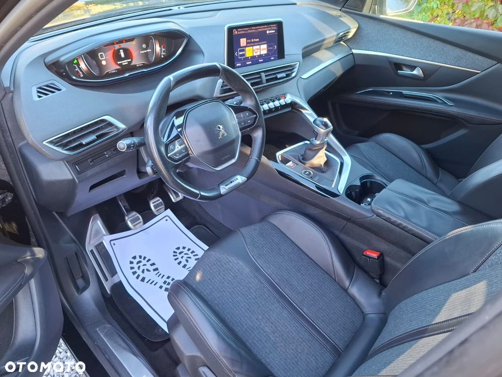 Peugeot 3008 - 23