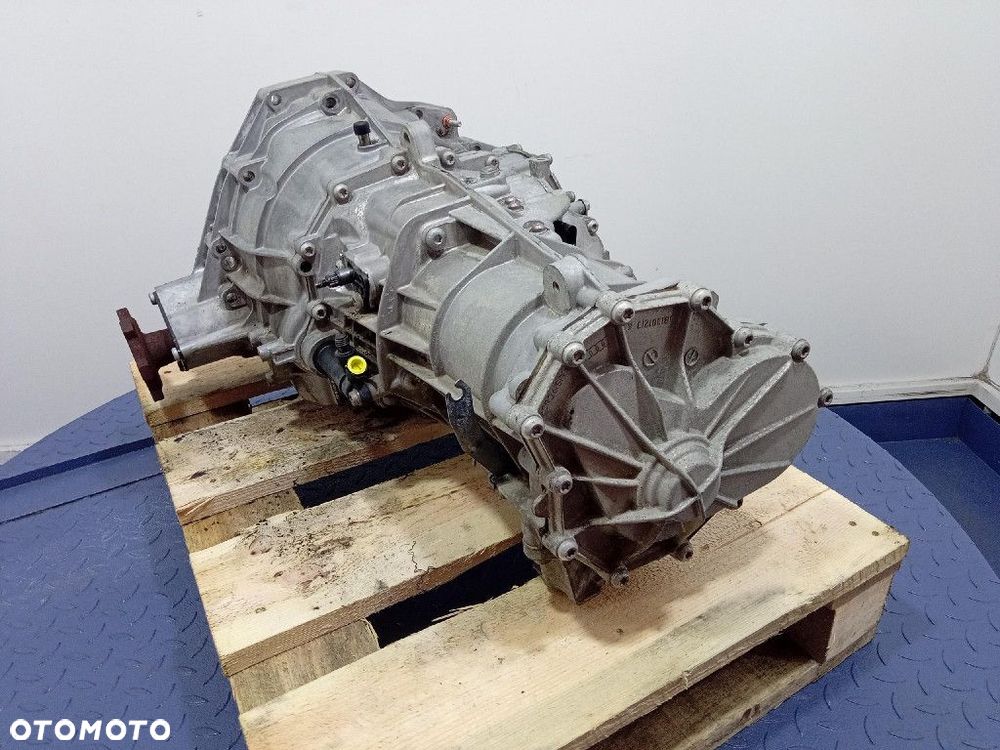 AUDI A4 B8 07- 1.8 TFSI SKRZYNIA MANUALNA MANUAL LLV - 4