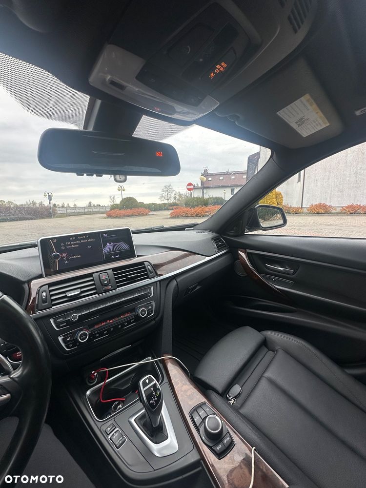 BMW Seria 3 328i - 15