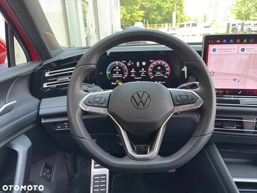 Volkswagen Tiguan - 16