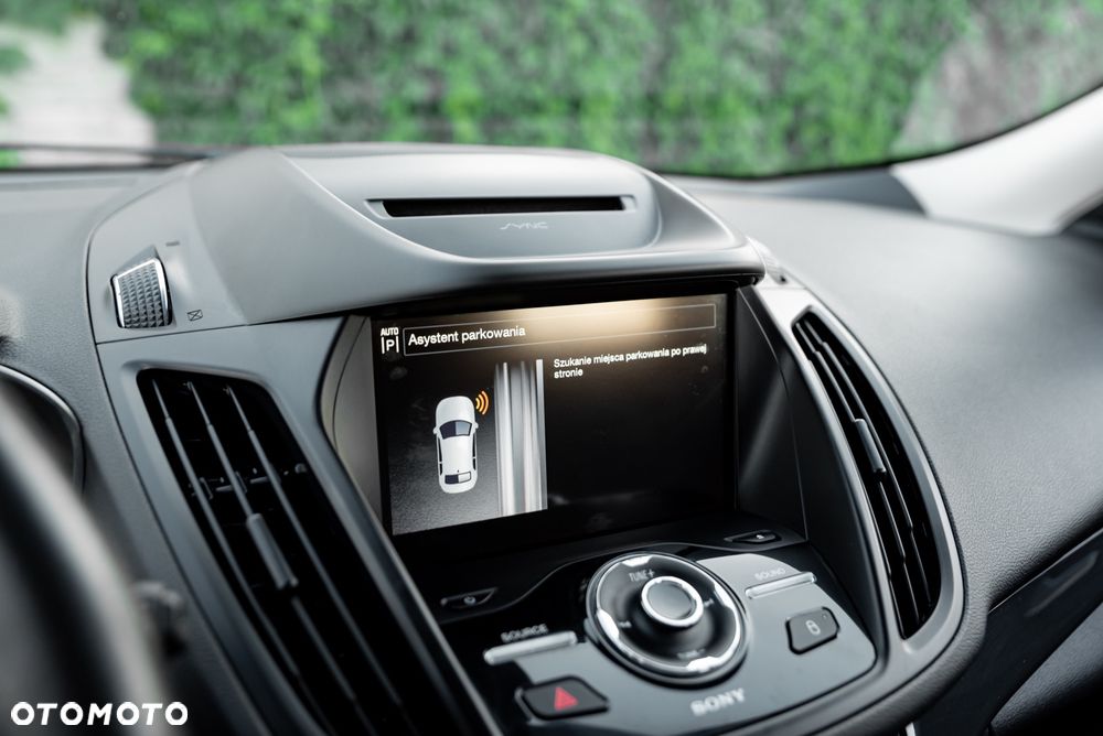 Ford Kuga - 37