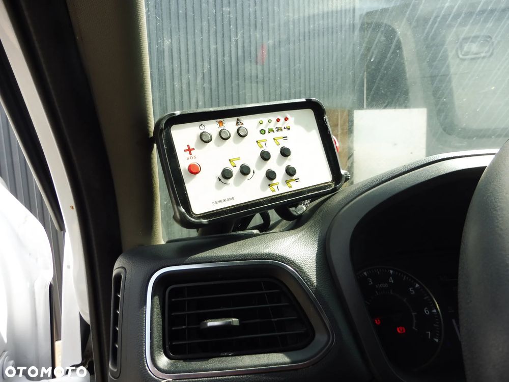 Renault Master Zwyżka Podnośnik koszowy - 14