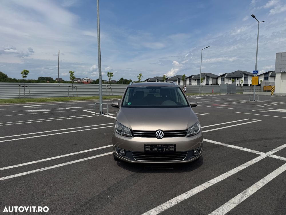 Volkswagen Touran - 10