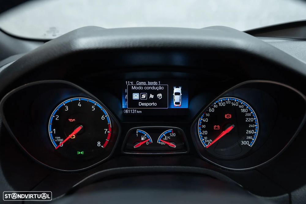 Ford Focus 2.3 EcoBoost RS - 44