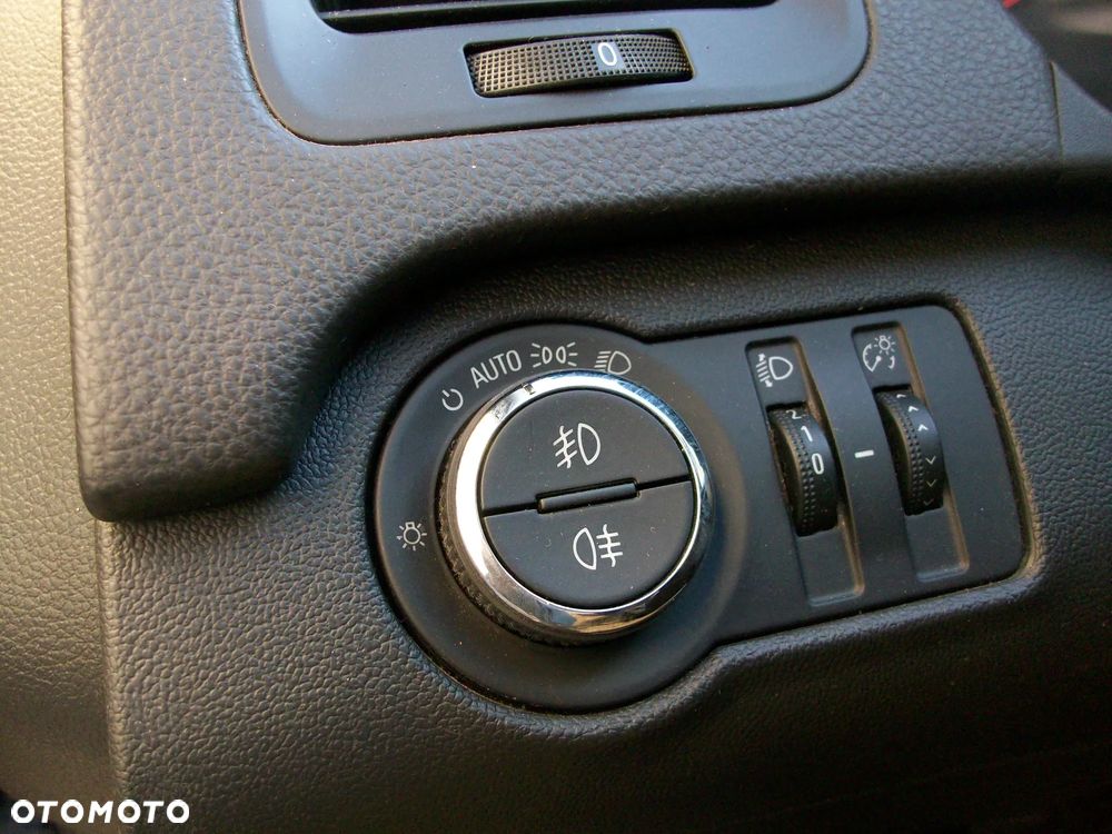 Opel Insignia 2.0 CDTI EcoFLEX Start/Stop Edition - 19