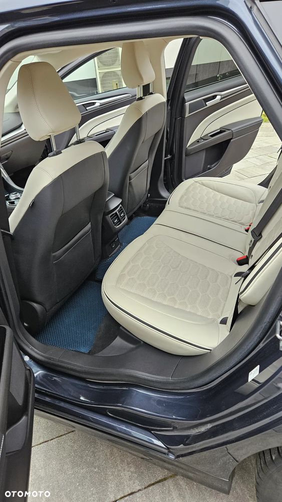 Ford Mondeo 2.0 EcoBlue VIGNALE - 26