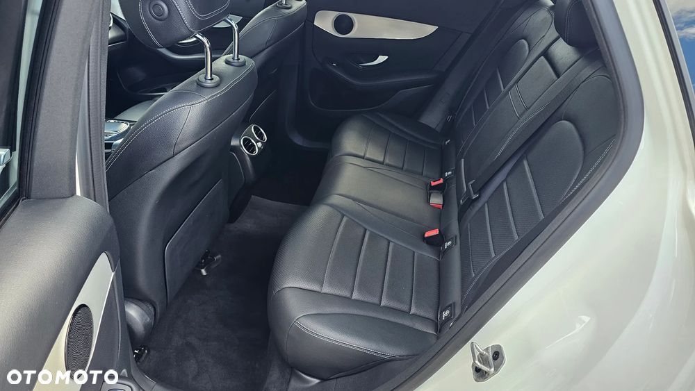 Mercedes-Benz GLC 300 4Matic 9G-TRONIC Exclusive - 11