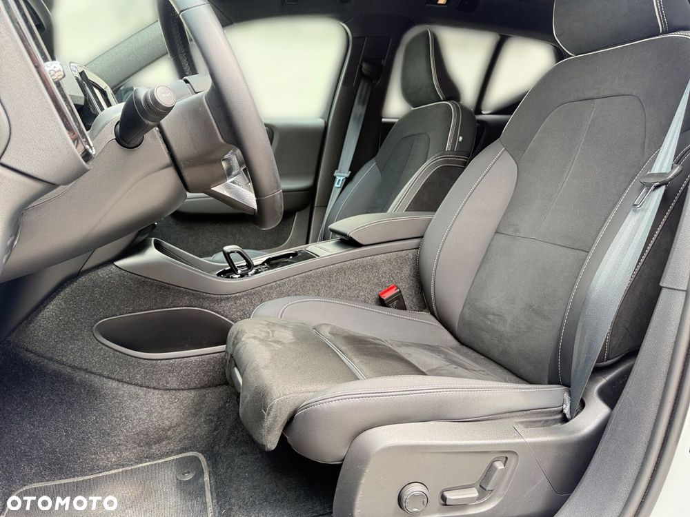 Volvo XC 40 - 11