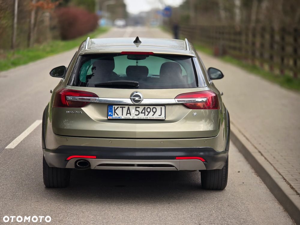 Opel Insignia 2.0 CDTI Cosmo 4x4 S&S - 16