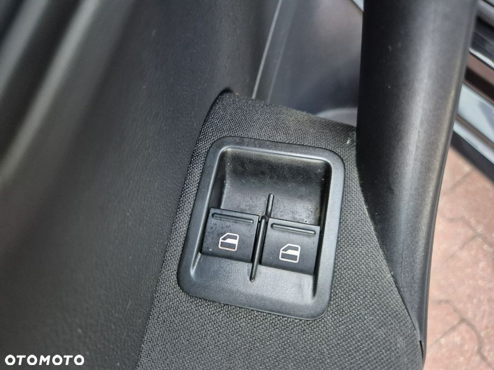 Volkswagen Polo - 18