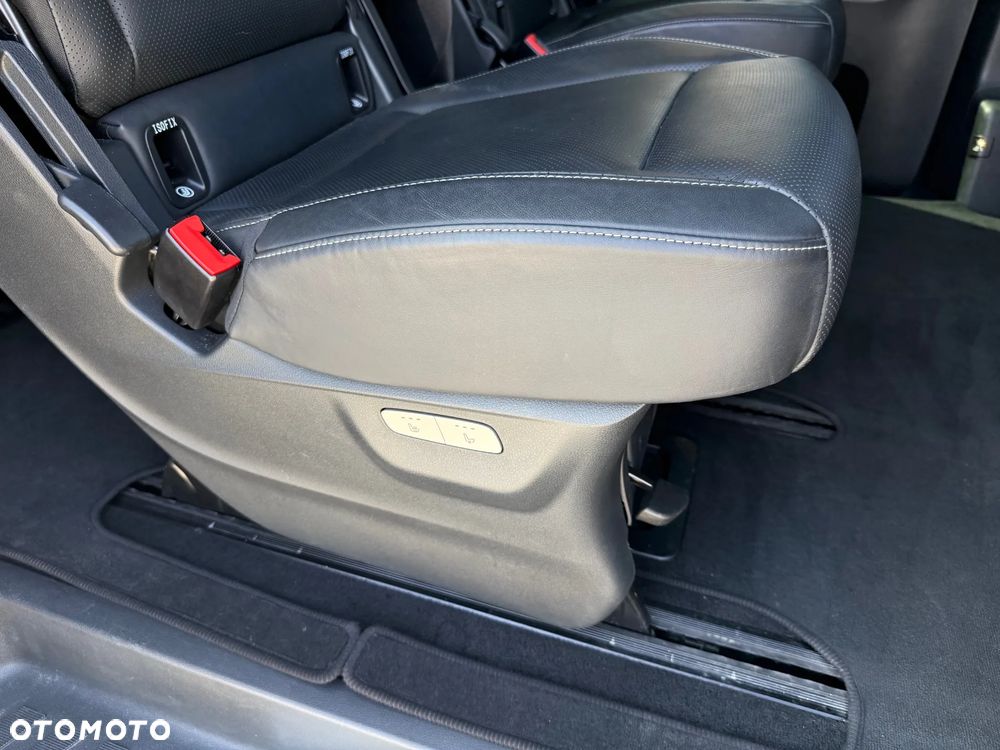 Mercedes-Benz Klasa V 300 d 4-Matic Exclusive 9G-Tronic (d³ugi) - 18