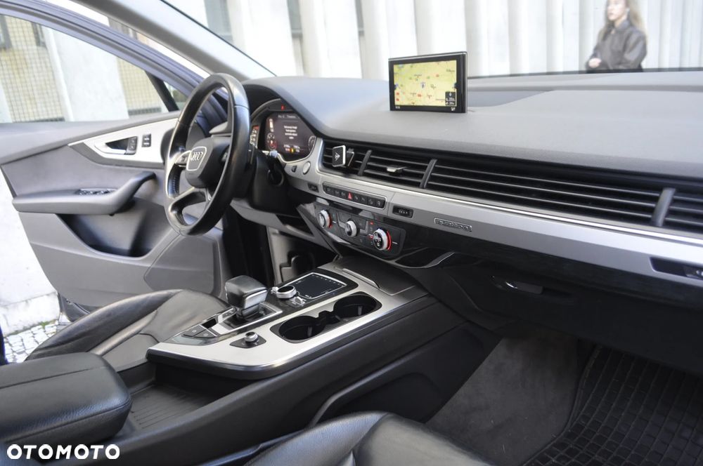 Audi Q7 3.0 TDI ultra Quattro Tiptronic - 17