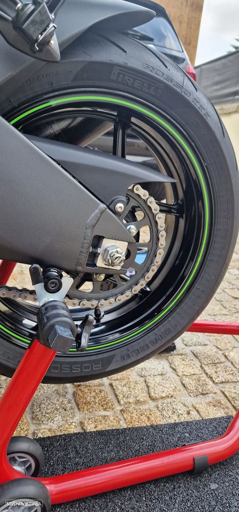 Kawasaki Ninja ZX-10R - 13