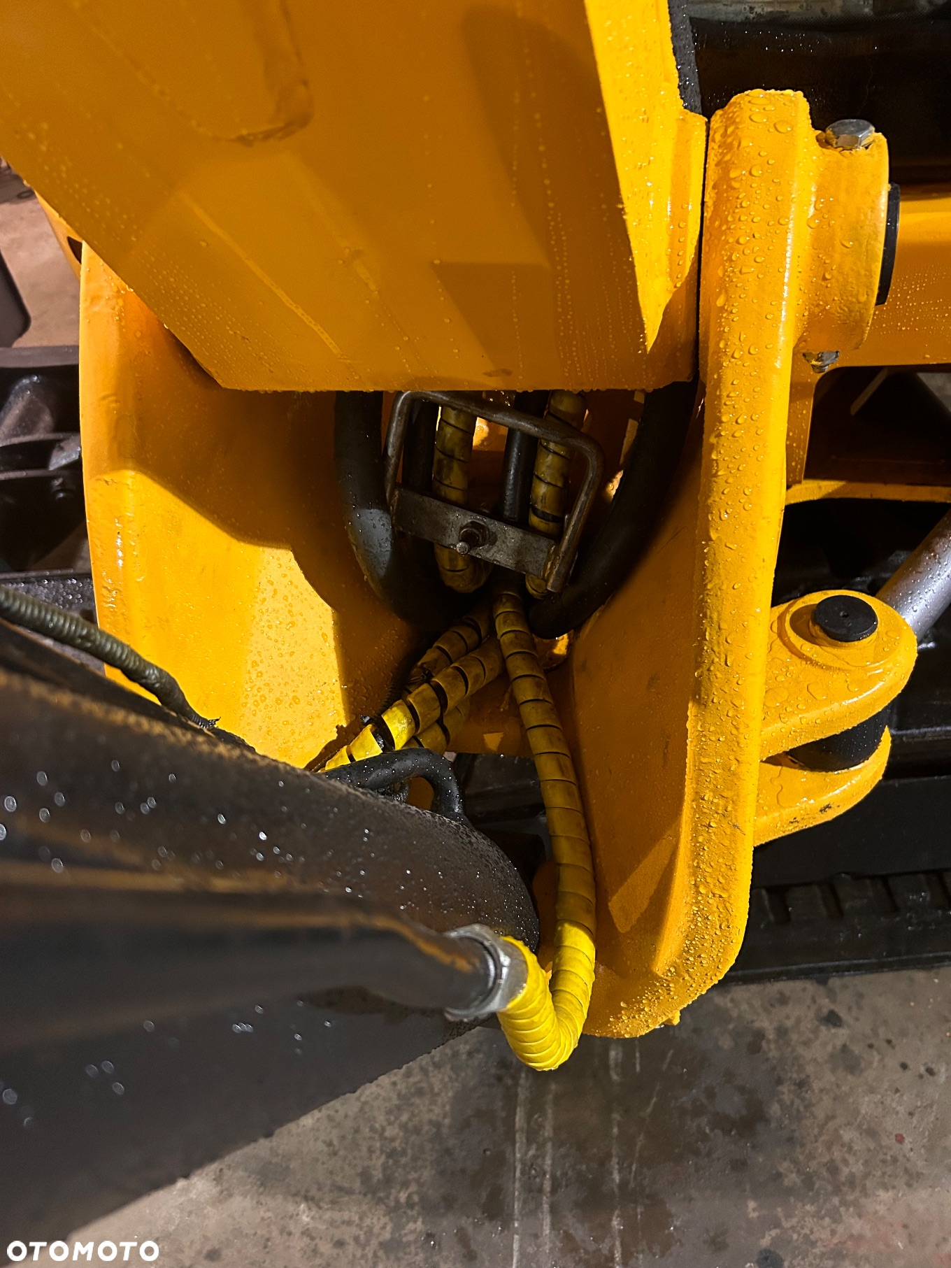 JCB 8065 - 3