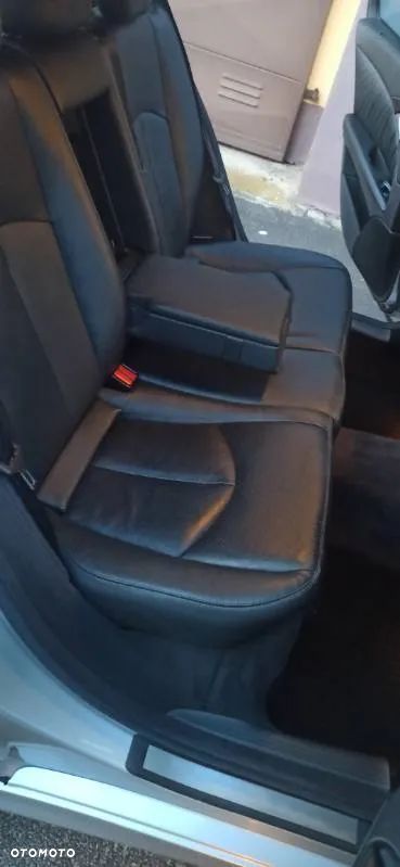 Mercedes-Benz Klasa E - 24