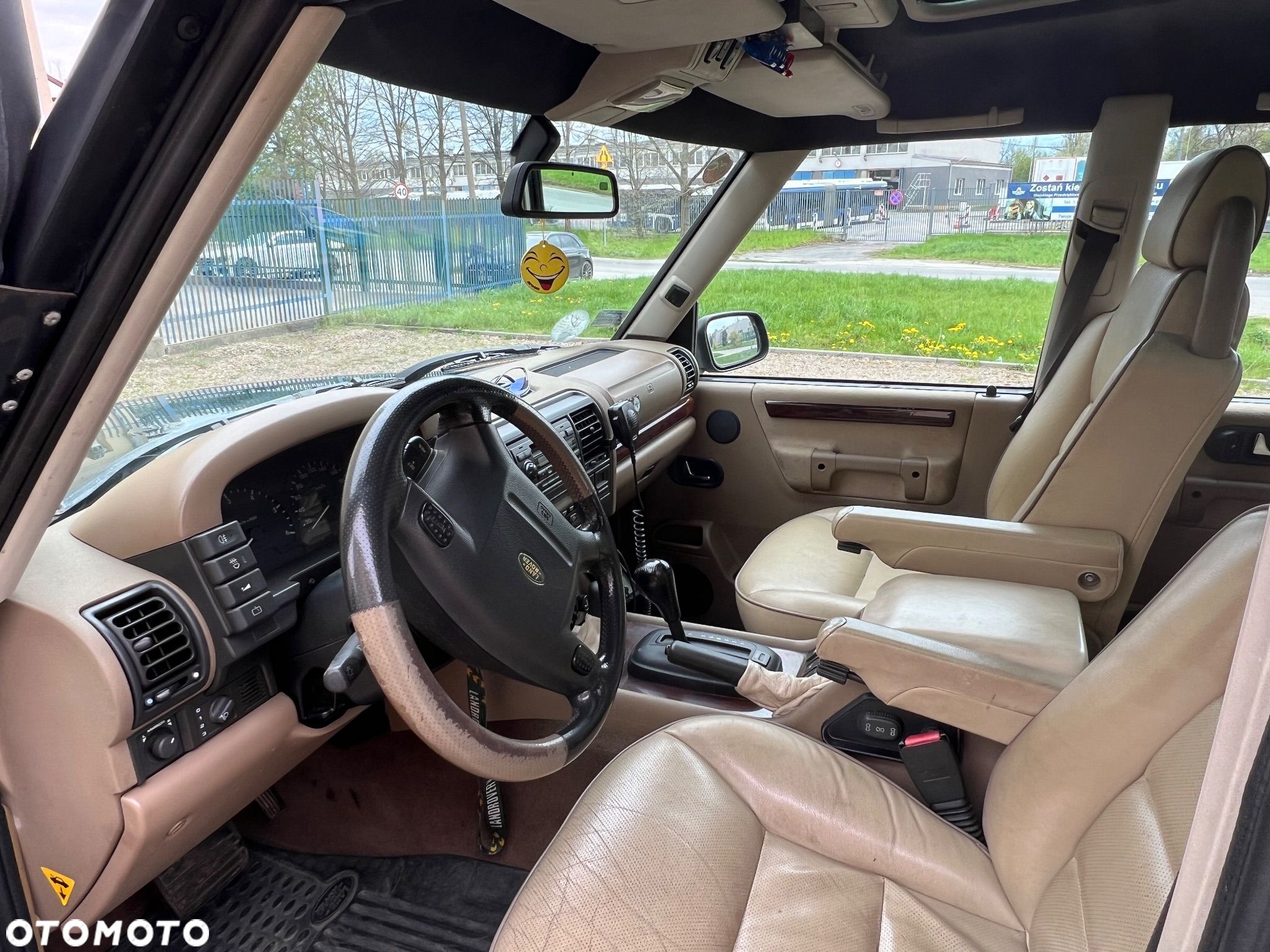 Land Rover Discovery - 1