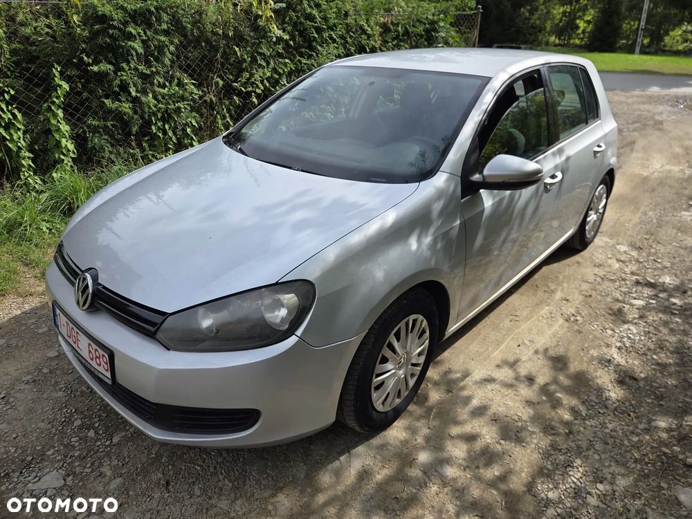 Volkswagen Golf - 1